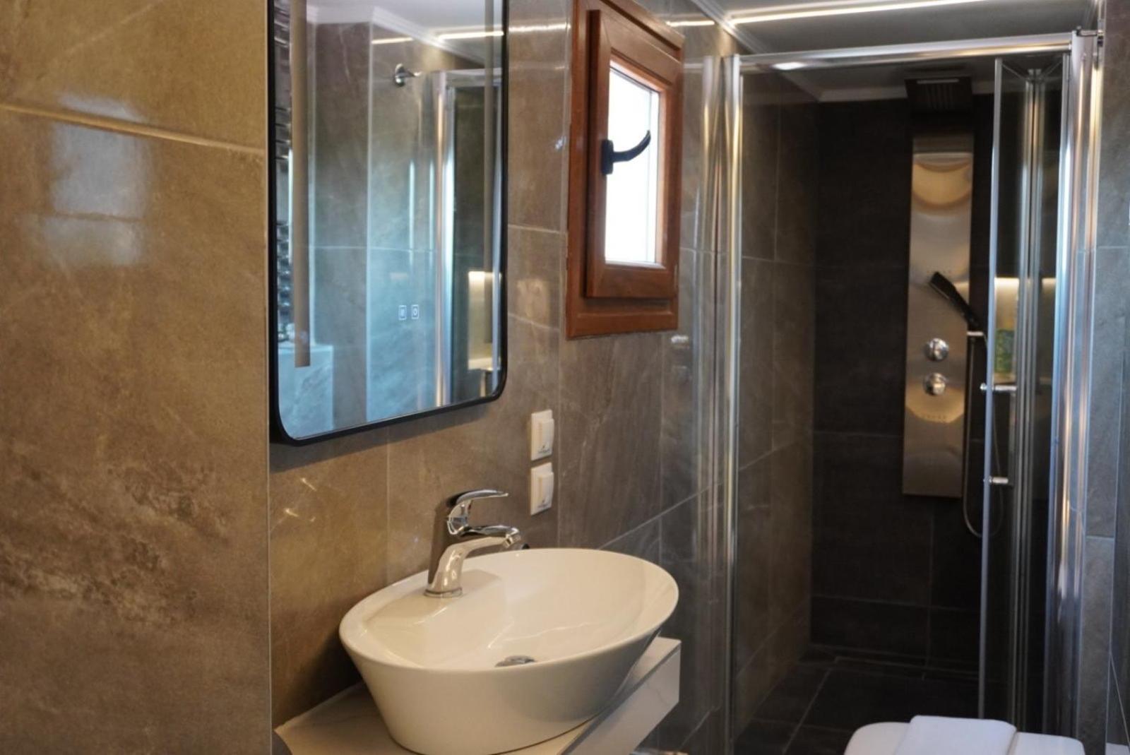 Villa Vaso With Jacuzzi إبانومي المظهر الخارجي الصورة